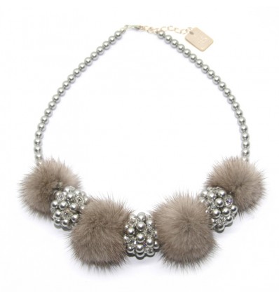 FUR AND SWAROVSKY NECKLACE IN LIGHT GREY