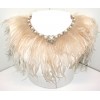 FEATHERS AND PEARLS NECKLACE IN CREAM